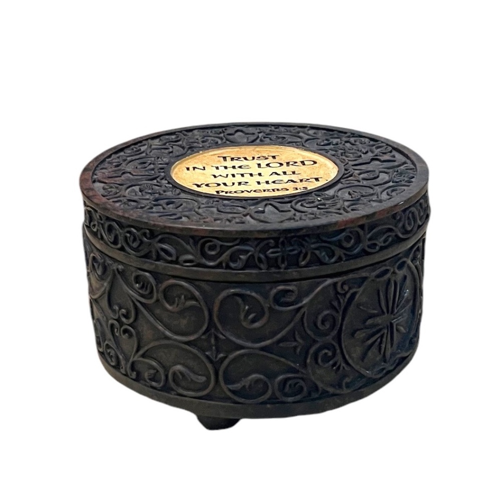 NWOB Scripture Proverbs 3:5 TRUST IN‎ THE LORD....Resin Footed Trinket Box Black
